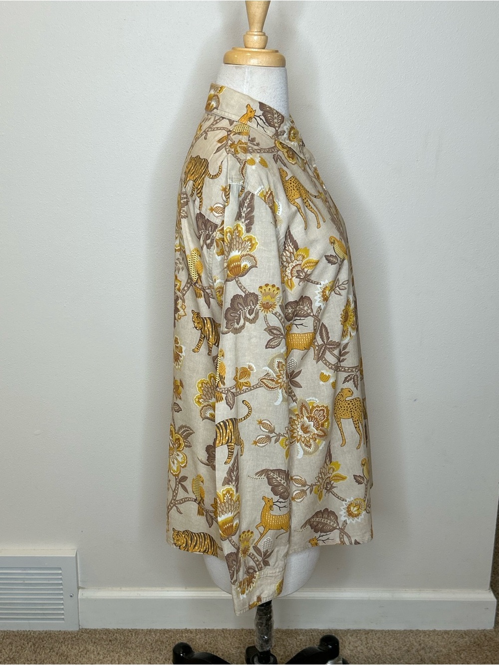 J. McLaughlin Beige Button-Down Shirt with Mustard & Brown Floral Animal Print L - Picture 3 of 10